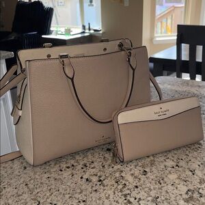 Kate Spade Light Leather Tote & wallet included